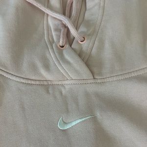 pink nike sweatshirt